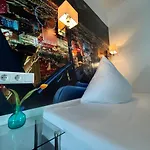 Hotel Bitzer Zentrum 24h Check In Fruehstueck Zubuchbar Gratis Parkplaetze 3*