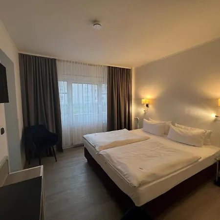 Hotel Bitzer Zentrum 24h Check In Gratis Parkplaetze Backnang