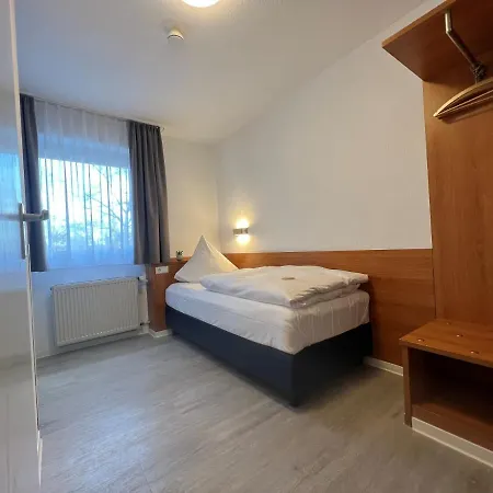 Bitzer Superior Hotel