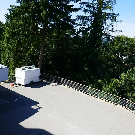 Bitzer Zentrum 24h Check In Gratis Parkplaetze