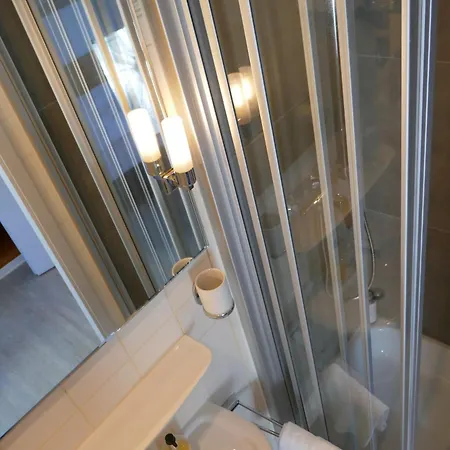 Bitzer Zentrum 24h Check In Gratis Parkplaetze Hotel 3*