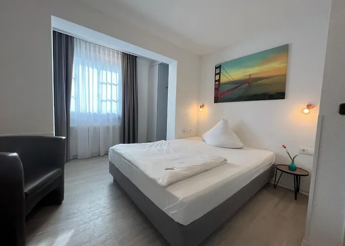 Bitzer Zentrum 24h Check In Gratis Parkplaetze Szálloda 3*