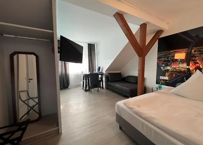 ホテル Bitzer Zentrum 24h Check In Gratis Parkplaetze 3*