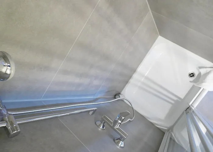 Bitzer Zentrum 24h Check In Gratis Parkplaetze Szálloda